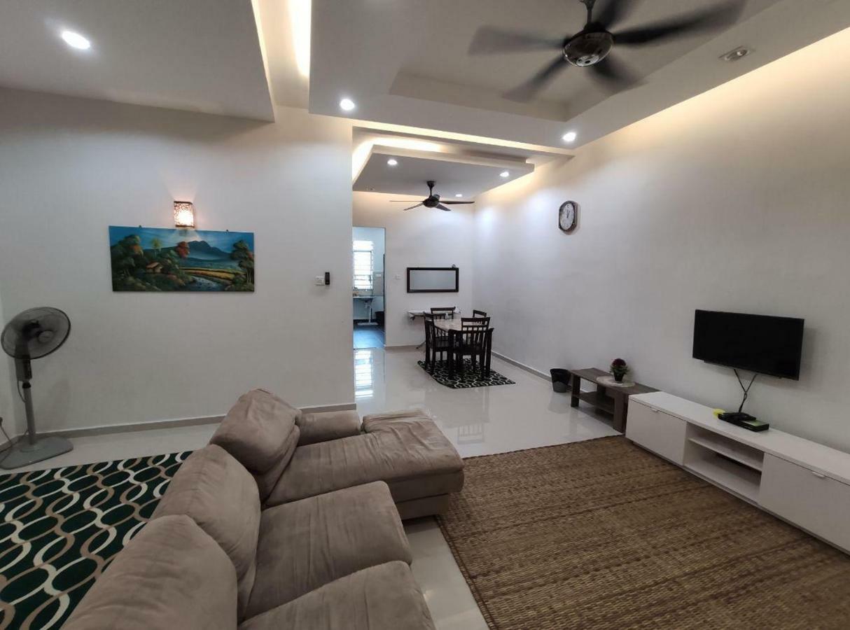 Ar-Rayyan Homestation Dungun Bagian luar foto